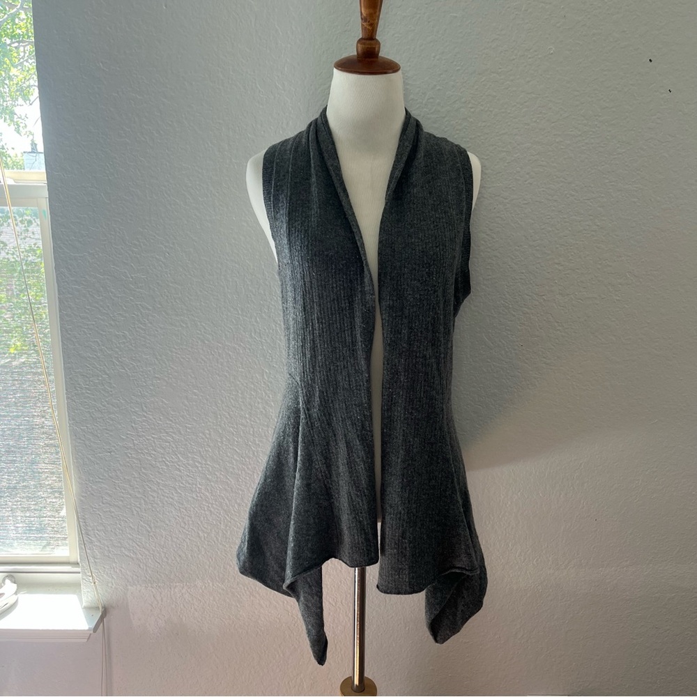 banana republic lambs wool sleeveless cardigan gray Size small